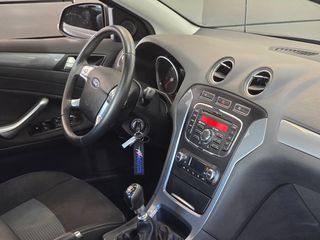 Ford Mondeo 2011-thumb-7