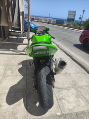 Kawasaki Ninja ZX - 10 R 2004