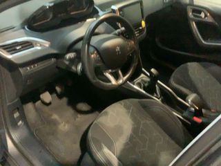 Peugeot 2008 2017-thumb-10