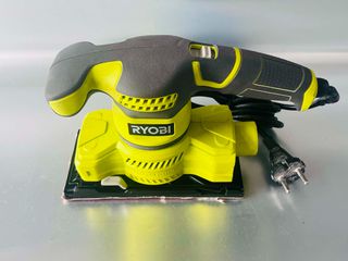 Παλμικό Τριβείο Ρεύματος Ryobi RSS200 (200W)