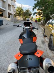KTM 990 Supermoto 2010-thumb-1