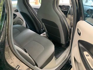 Renault Zoe 2014-thumb-11