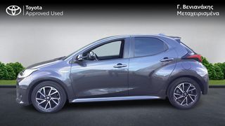 Toyota Yaris 2021 lounge panoramic hybrid-thumb-2