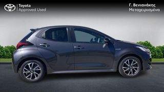 Toyota Yaris 2021 lounge panoramic hybrid-thumb-5