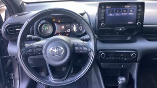 Toyota Yaris 2021 lounge panoramic hybrid-thumb-9