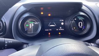 Toyota Yaris 2021 lounge panoramic hybrid-thumb-10