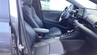 Toyota Yaris 2021 lounge panoramic hybrid-thumb-11