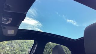 Toyota Yaris 2021 lounge panoramic hybrid-thumb-19