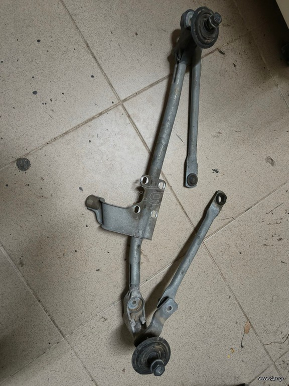 BMW 116 - 120 E87 E88 E81 E82 - MΠΡΑΤΣΑ ΥΑΛΟΚΑΘΑΡΙΣΤΗΡΑ