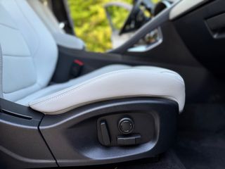 Jaguar E-Pace 2023 R Dynamic,Panorama,Black Pack,Hybrid,Portofino-thumb-13