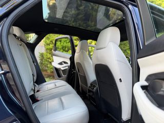 Jaguar E-Pace 2023 R Dynamic,Panorama,Black Pack,Hybrid,Portofino-thumb-15