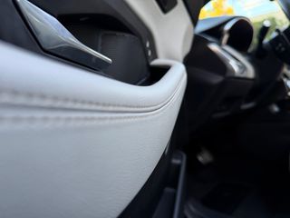 Jaguar E-Pace 2023 R Dynamic,Panorama,Black Pack,Hybrid,Portofino-thumb-24