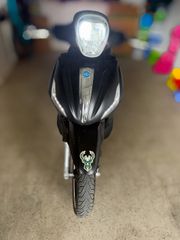 Piaggio Beverly 300 2017 Police-thumb-5