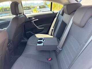 Opel Insignia 2010-thumb-7