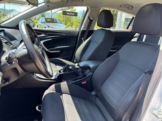 Opel Insignia 2010-thumb-8