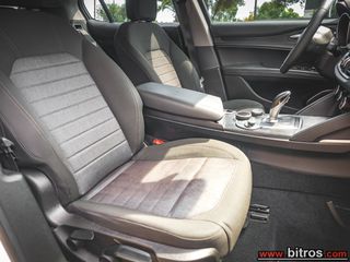 Alfa Romeo Stelvio 2019 2.2 JTDM (190 Hp) Q4 AWD Automatic-thumb-7