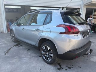 Peugeot 2008 2017-thumb-6