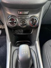 Peugeot 2008 2017-thumb-10