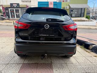 Nissan Qashqai 2017-thumb-11