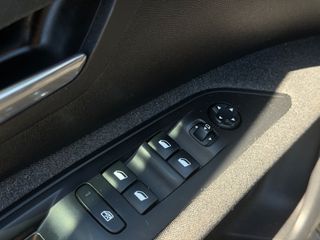 Peugeot 3008 2020 1.5 BLUEHDI 130 ALLURE EAT8-thumb-13