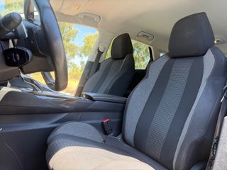 Peugeot 3008 2020 1.5 BLUEHDI 130 ALLURE EAT8-thumb-15