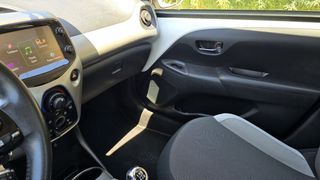 Toyota Aygo 2017 1.0_X-PLAY_EDITION-S  - FULL_EXTRA-thumb-29