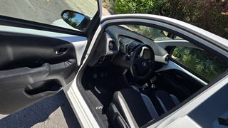 Toyota Aygo 2017 1.0_X-PLAY_EDITION-S  - FULL_EXTRA-thumb-14