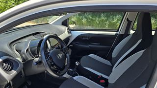 Toyota Aygo 2017 1.0_X-PLAY_EDITION-S  - FULL_EXTRA-thumb-15