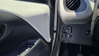 Toyota Aygo 2017 1.0_X-PLAY_EDITION-S  - FULL_EXTRA-thumb-19