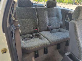 Nissan Almera 1998-thumb-10