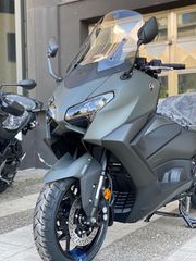 Yamaha TMAX 560 2026 2026-thumb-1