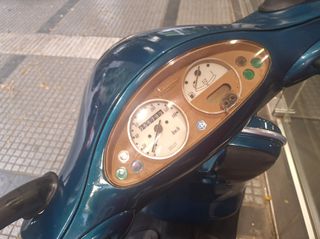 Piaggio Vespa ET4 125 1999-thumb-5