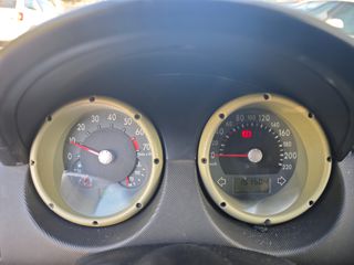 Volkswagen Polo 2000 1.4 16V-thumb-12
