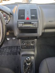 Volkswagen Polo 2000 1.4 16V-thumb-15