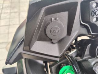 Kawasaki Versys 650 2018 VERSYS 650 A2-thumb-18