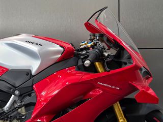 Ducati Panigale V4 R 2026-thumb-2