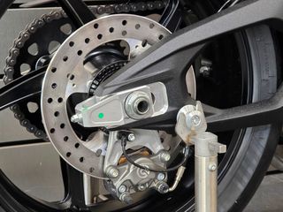 Ducati Panigale V4 R 2026-thumb-25