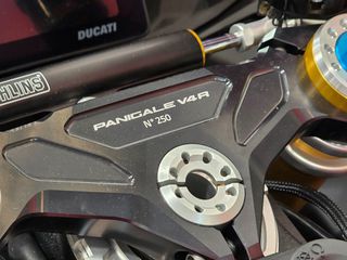 Ducati Panigale V4 R 2026-thumb-35
