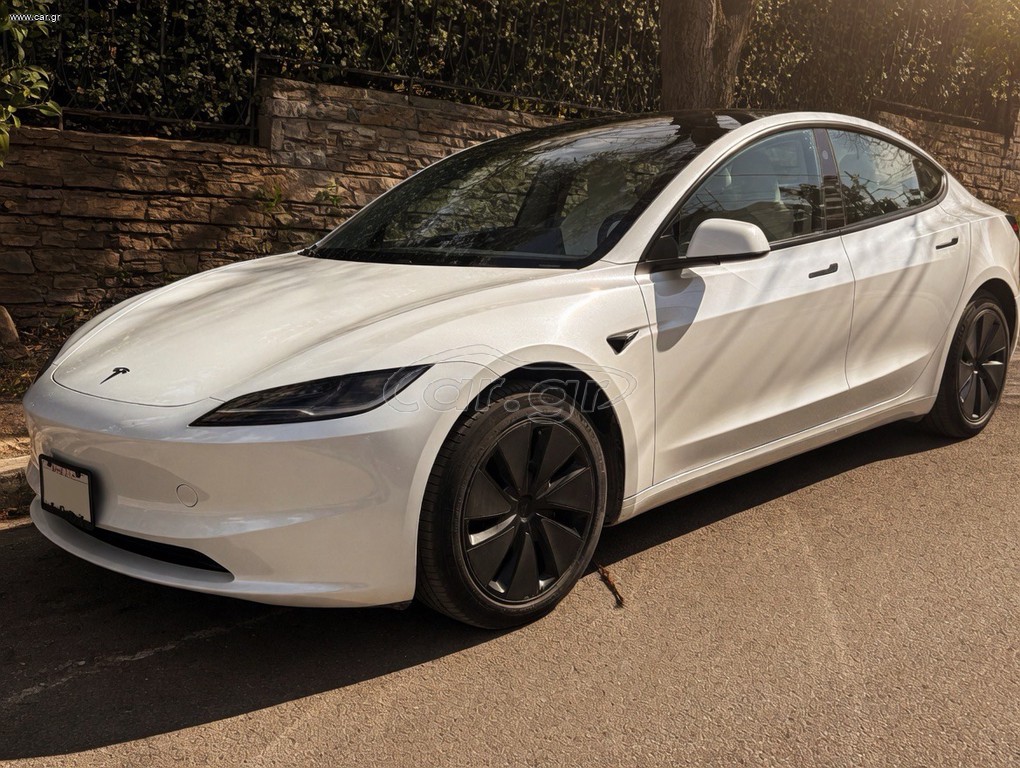 Tesla Model 3 2024 Premium Highland Standard Range RWD