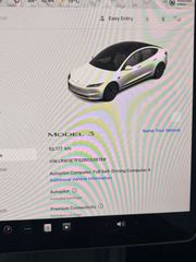 Tesla Model 3 2024 Premium Highland Standard Range RWD-thumb-5