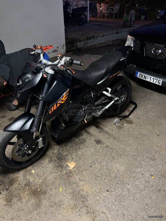 KTM 690 Duke 2010
