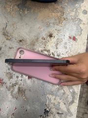 iPhone 16e 256gb-thumb-2