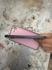 iPhone 16e 256gb-thumb-3