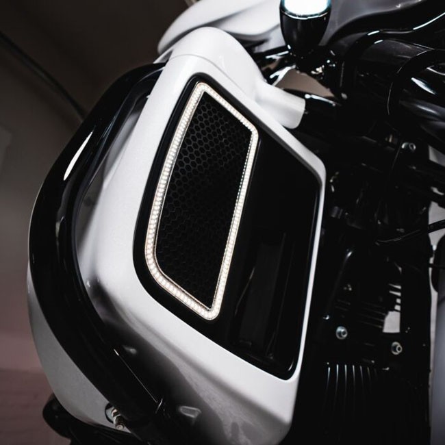 Custom Dynamics, Lower Fairing Grill Upgrade with DRL & Turn