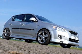 kia Ceed . Μαρσπιέ σετ ΑΡ και Δ Καινούριο. kia Ceed 5d & SW. ''ED''