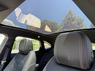 Jaguar E-Pace 2023 P300e R-DYNAMIC SE AWD PANORAMA & BLACK-PACK Plug-In Hybrid-thumb-20