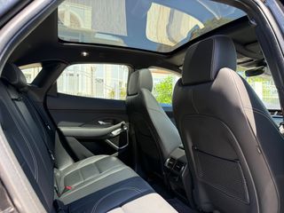 Jaguar E-Pace 2023 P300e R-DYNAMIC SE AWD PANORAMA & BLACK-PACK Plug-In Hybrid-thumb-18