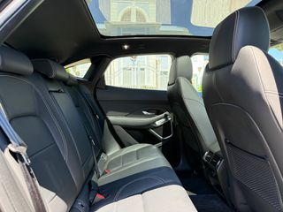 Jaguar E-Pace 2023 P300e R-DYNAMIC SE AWD PANORAMA & BLACK-PACK Plug-In Hybrid-thumb-16