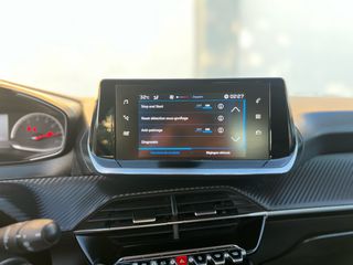 Peugeot 208 2021-thumb-26