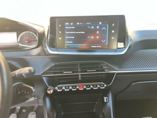 Peugeot 208 2021-thumb-27